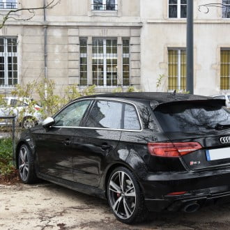VIDEO: BMW M2 Competition vs Audi RS3 Sportback 3