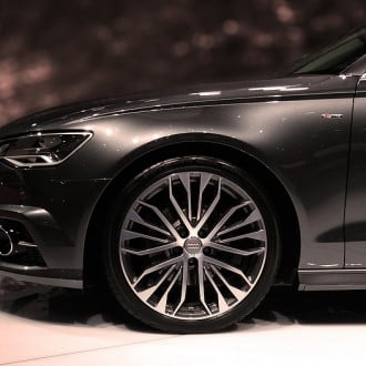 Did Ajay Devgn win the Audi automobile for the answer of the season on Karan Johar's Koffee with Karan 6? 2