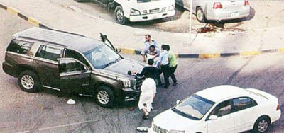 Delhi: Family in vehicle, man robbed at gunpoint at parking interior Model Town domestic 6