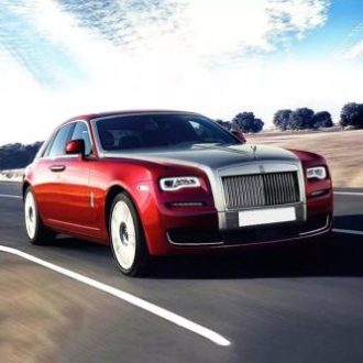 Kylie Jenner Shows Off Her Fancy $450K Rolls-Royce Phantom 3