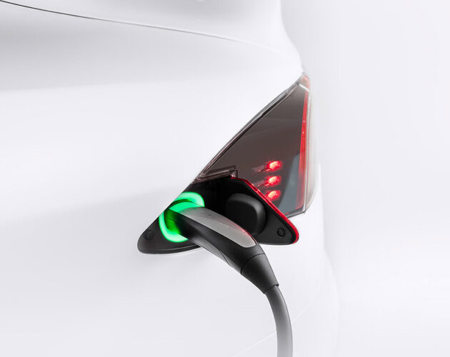 8 Must-Have High-Tech Car Gadgets 23