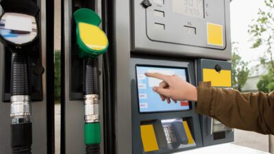 Unlock the Benefits of Fuel Cards for Your Business 2